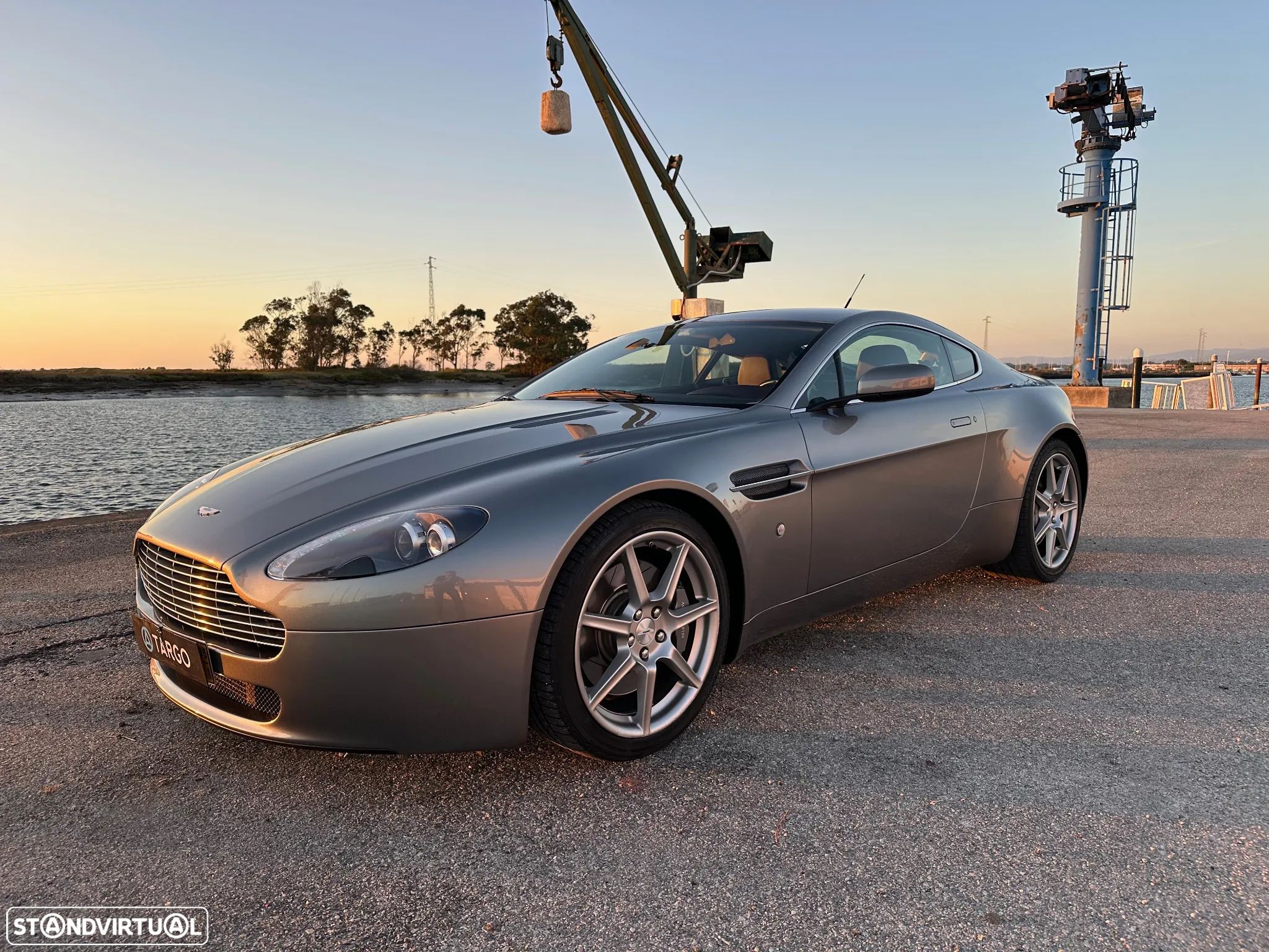 Aston Martin Vantage Coupe V8 - 2