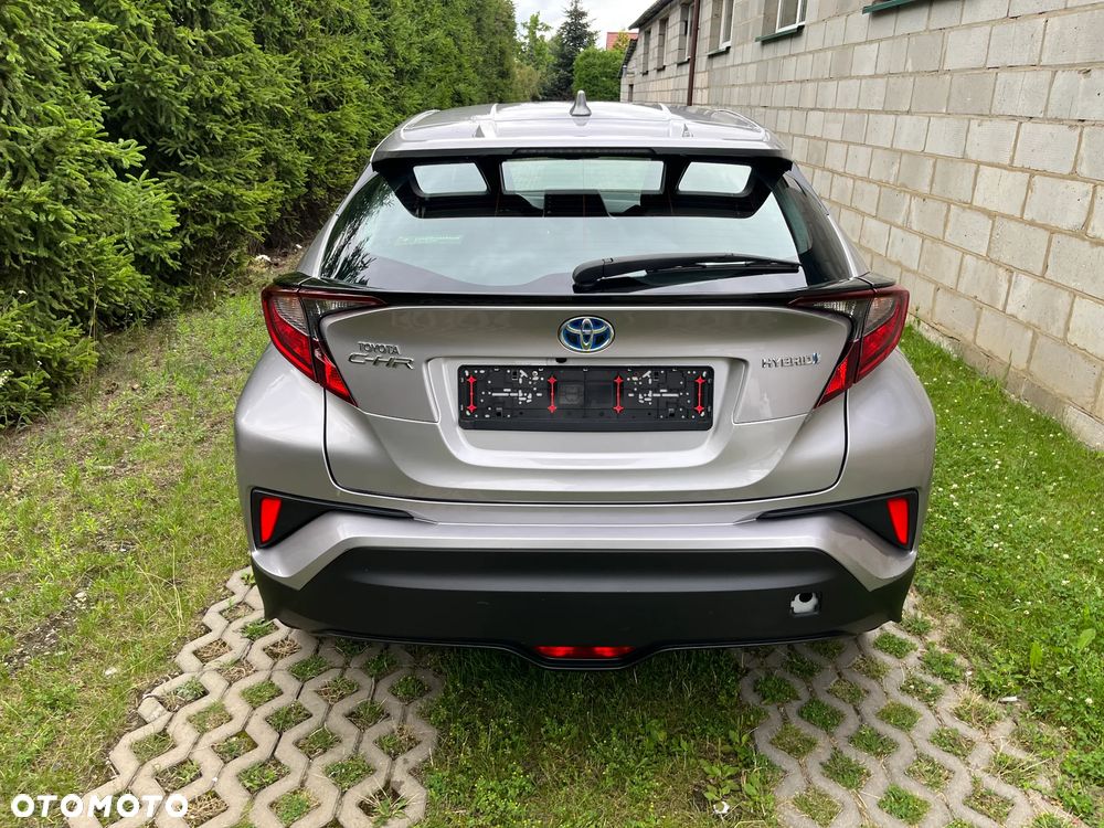 Toyota C-HR Business-Edition - 4