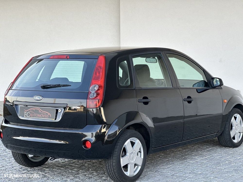 Ford Fiesta 1.4 TDCI Ambiente - 16