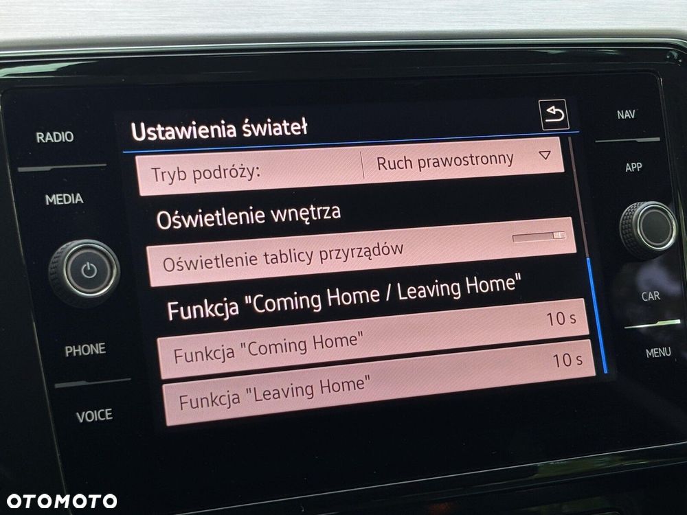 Volkswagen Passat Variant 2.0 TDI SCR Elegance DSG - 27