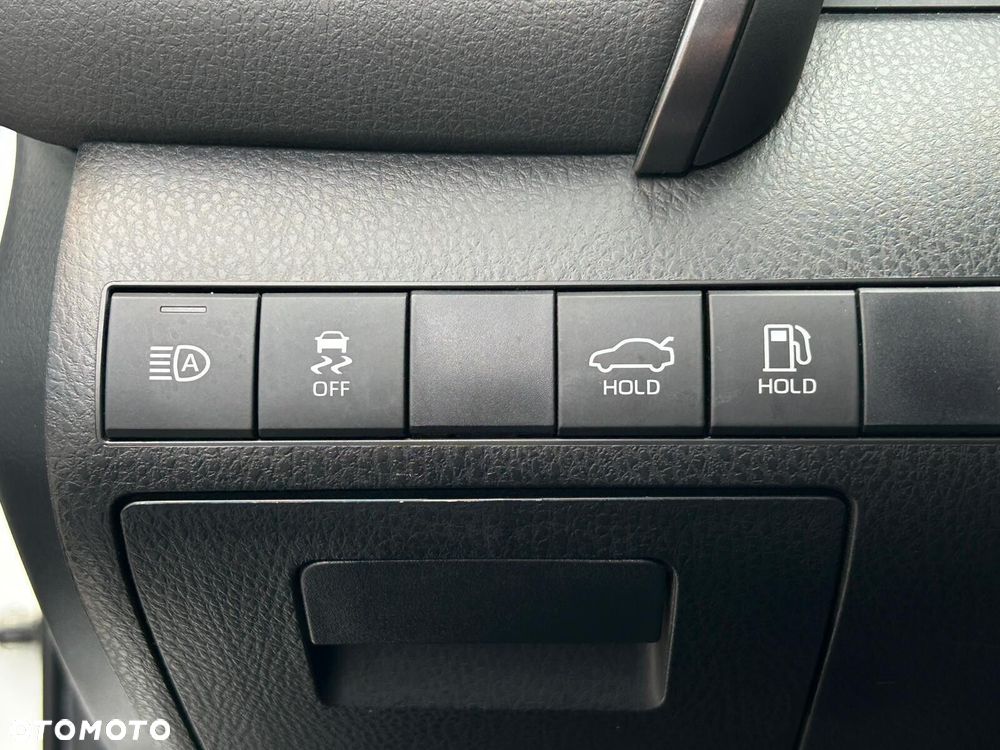 Toyota Camry 2.5 Hybrid Comfort CVT - 20