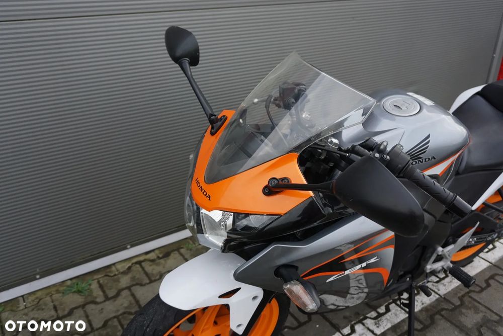 Honda CBR - 8