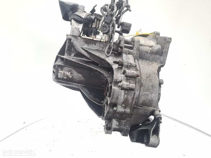 CAIXA VELOCIDADES FORD FOCUS II 2008 - 1