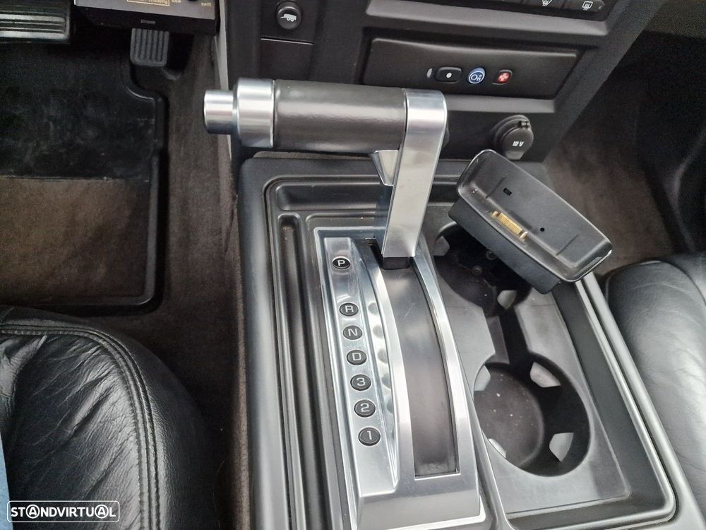 Hummer H2 - 24
