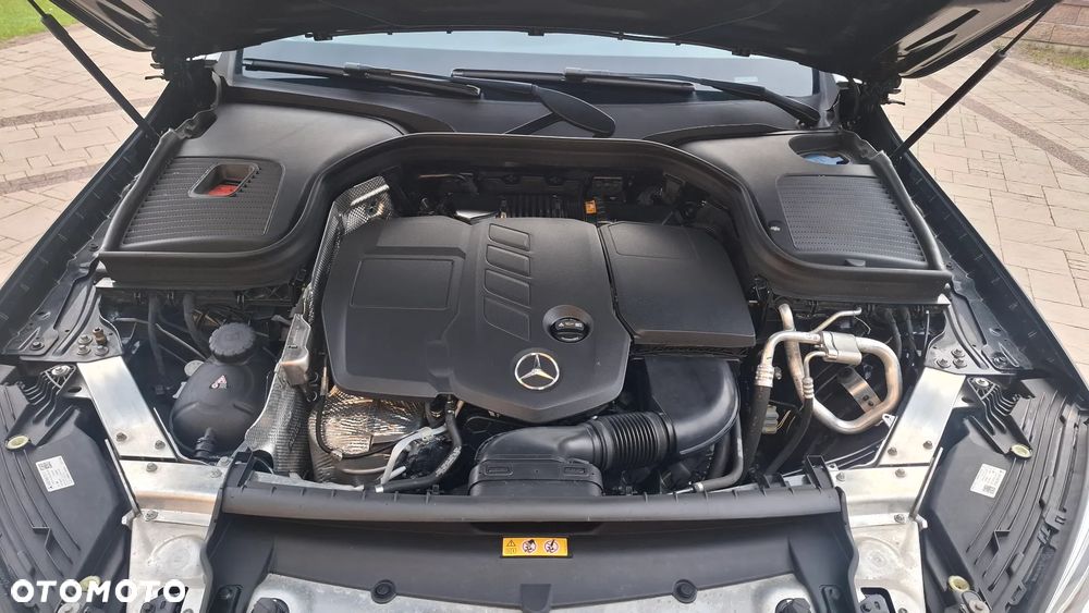 Mercedes-Benz GLC 200 d 4Matic 9G-TRONIC AMG Line Plus - 26