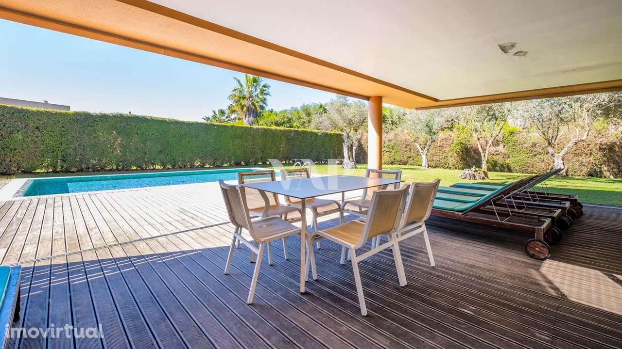 Moradia de canto com 4 quartos e piscina privativa a 500m da praia, Sa - Grande imagem: 4/31