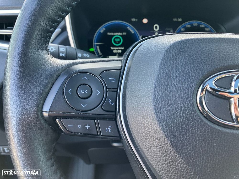 Toyota Corolla Cross 1.8 Hybrid Luxury - 33