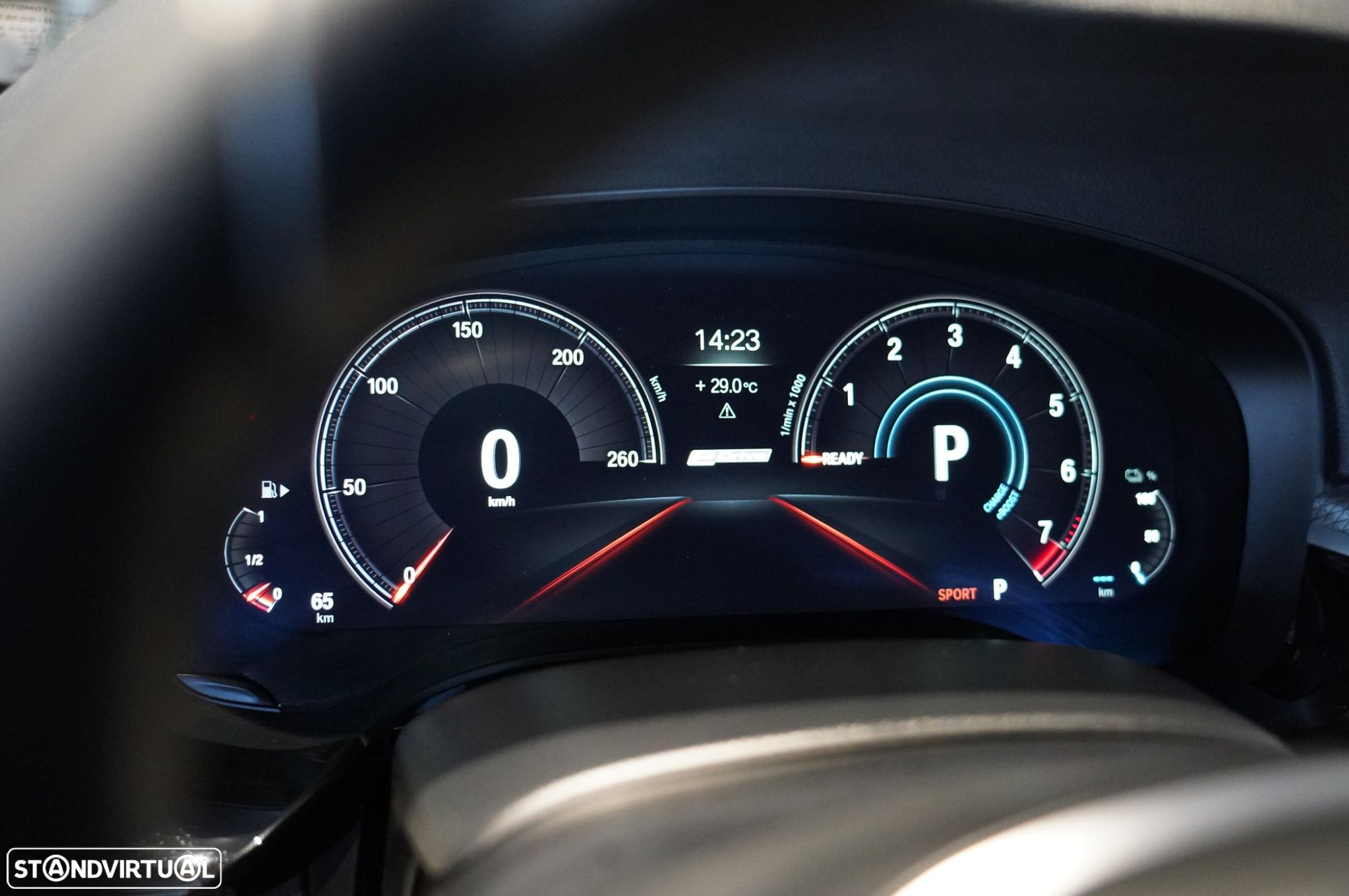 BMW 530 e iPerformance Pack M - 24