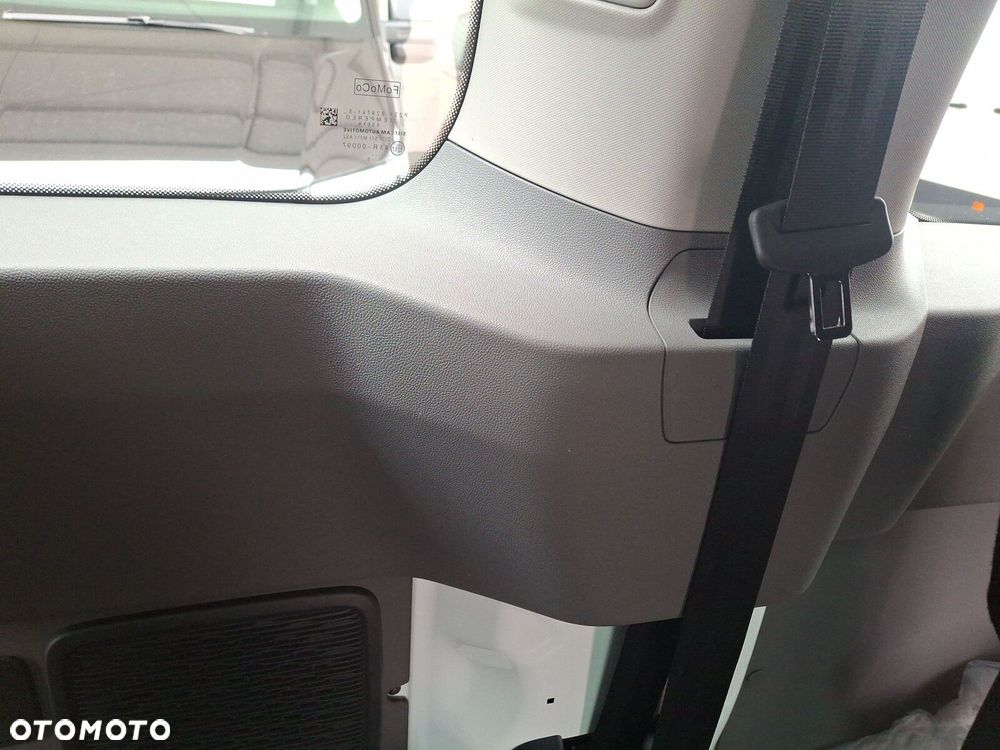 Volkswagen Transporter - 22