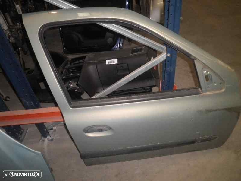PORTA FRENTE DIREITA RENAULT CLIO II - 1