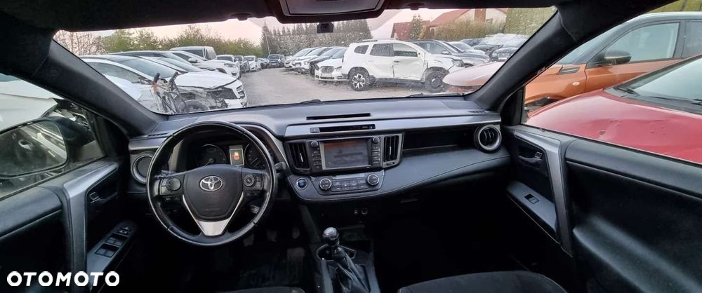 Toyota RAV4 - 7