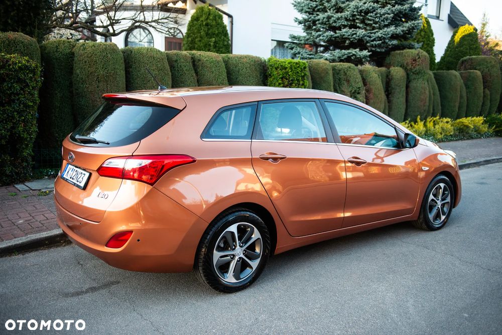 Hyundai i30 1.6 GDI Premium - 13