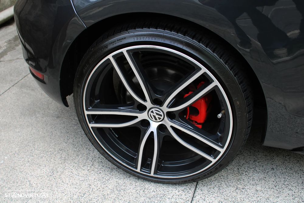 VW Golf 2.0 GTI DSG - 48