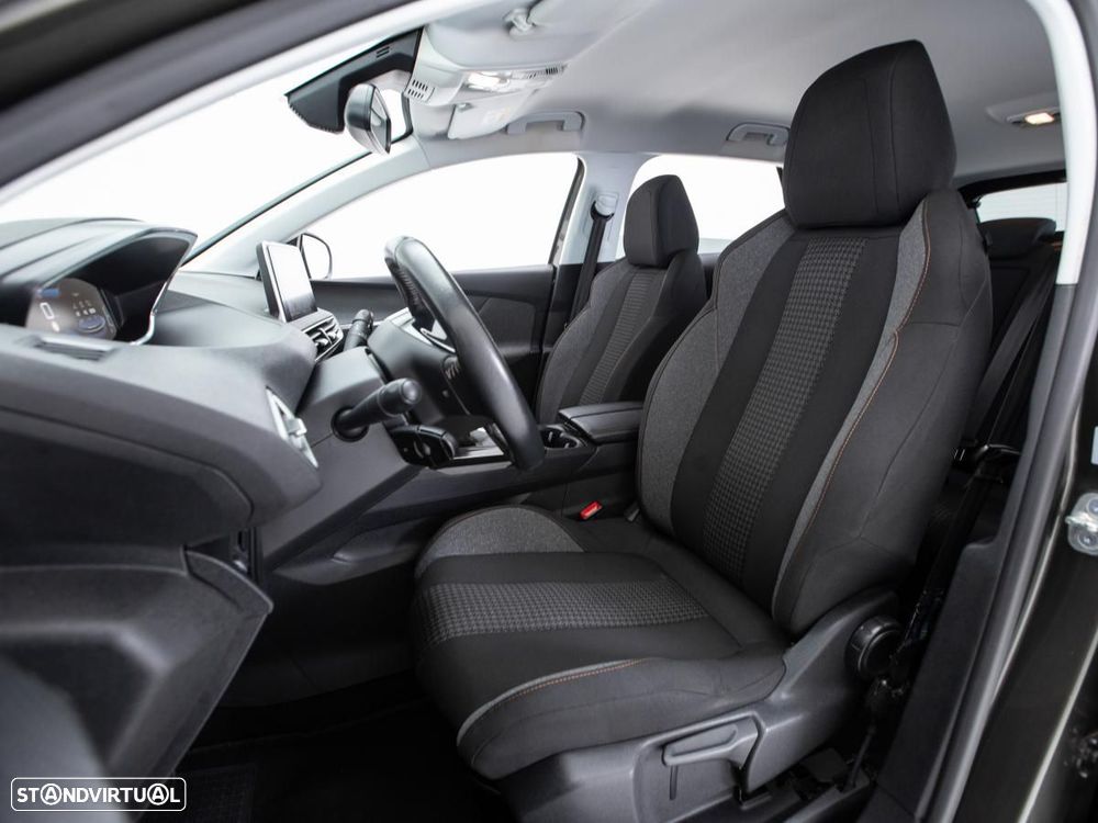 Peugeot 3008 - 8