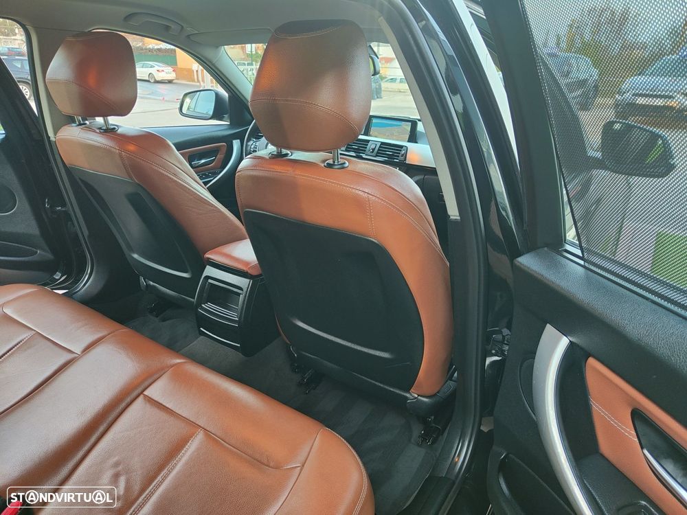 BMW 320 d Auto Line Sport - 37