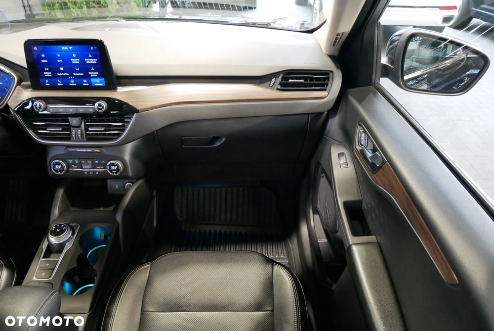 Ford Escape 2.0 EcoBoost AWD Titanium - 17