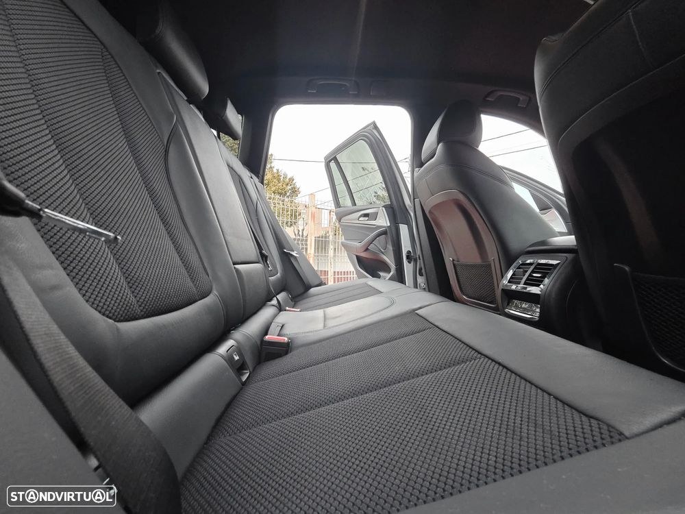 BMW X3 30 e xDrive Pack M - 41