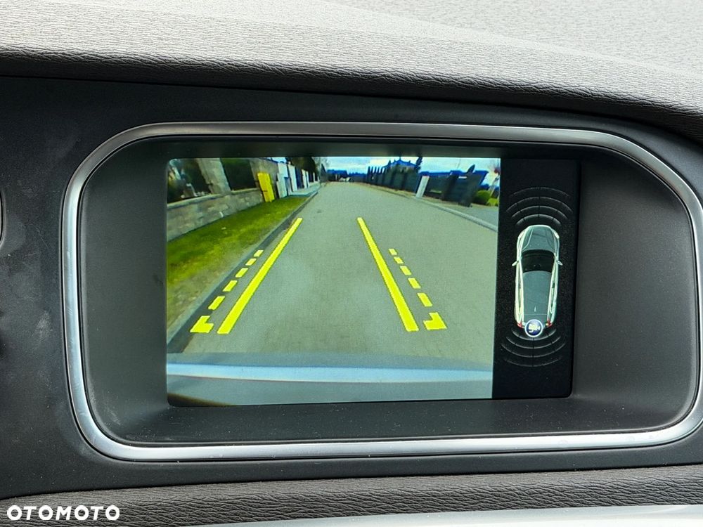 Volvo V40 D2 Inscription - 16