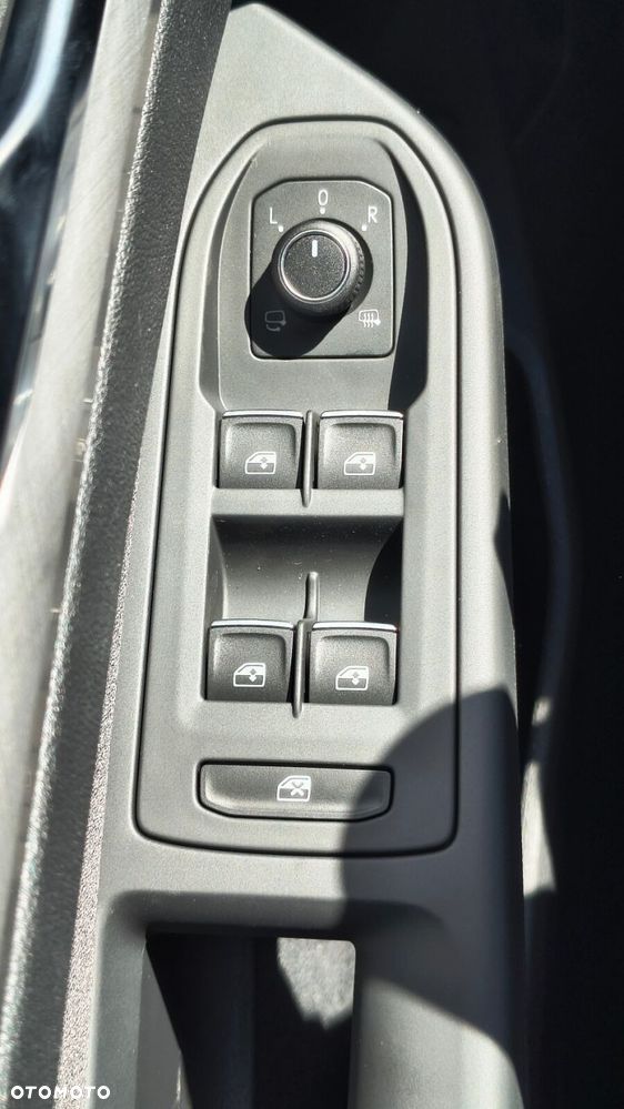 Volkswagen Golf Variant - 11