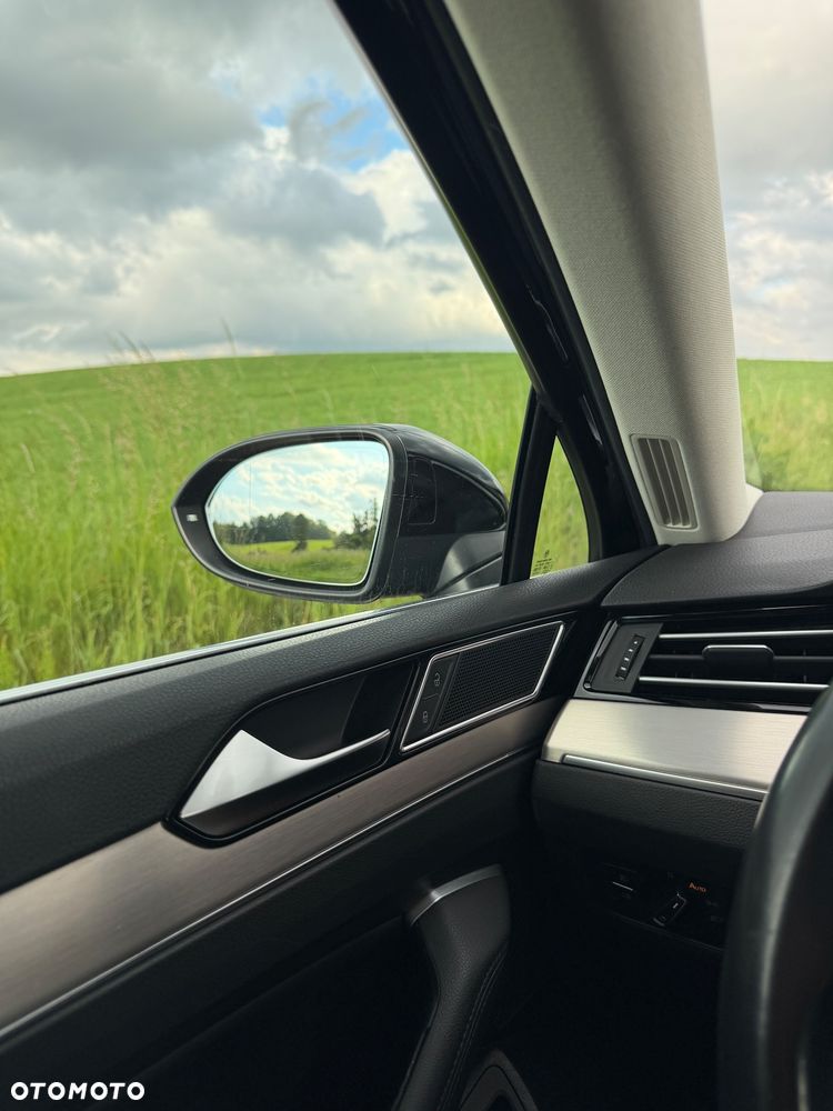 Volkswagen Passat 2.0 TDI BMT Highline DSG - 26