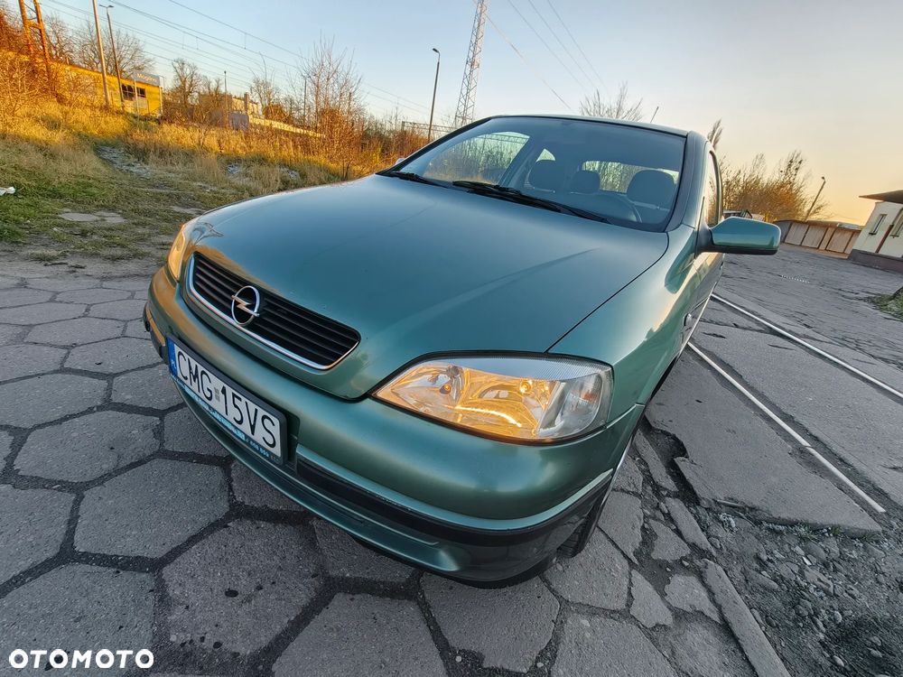 Opel Astra 1.6 GL - 10