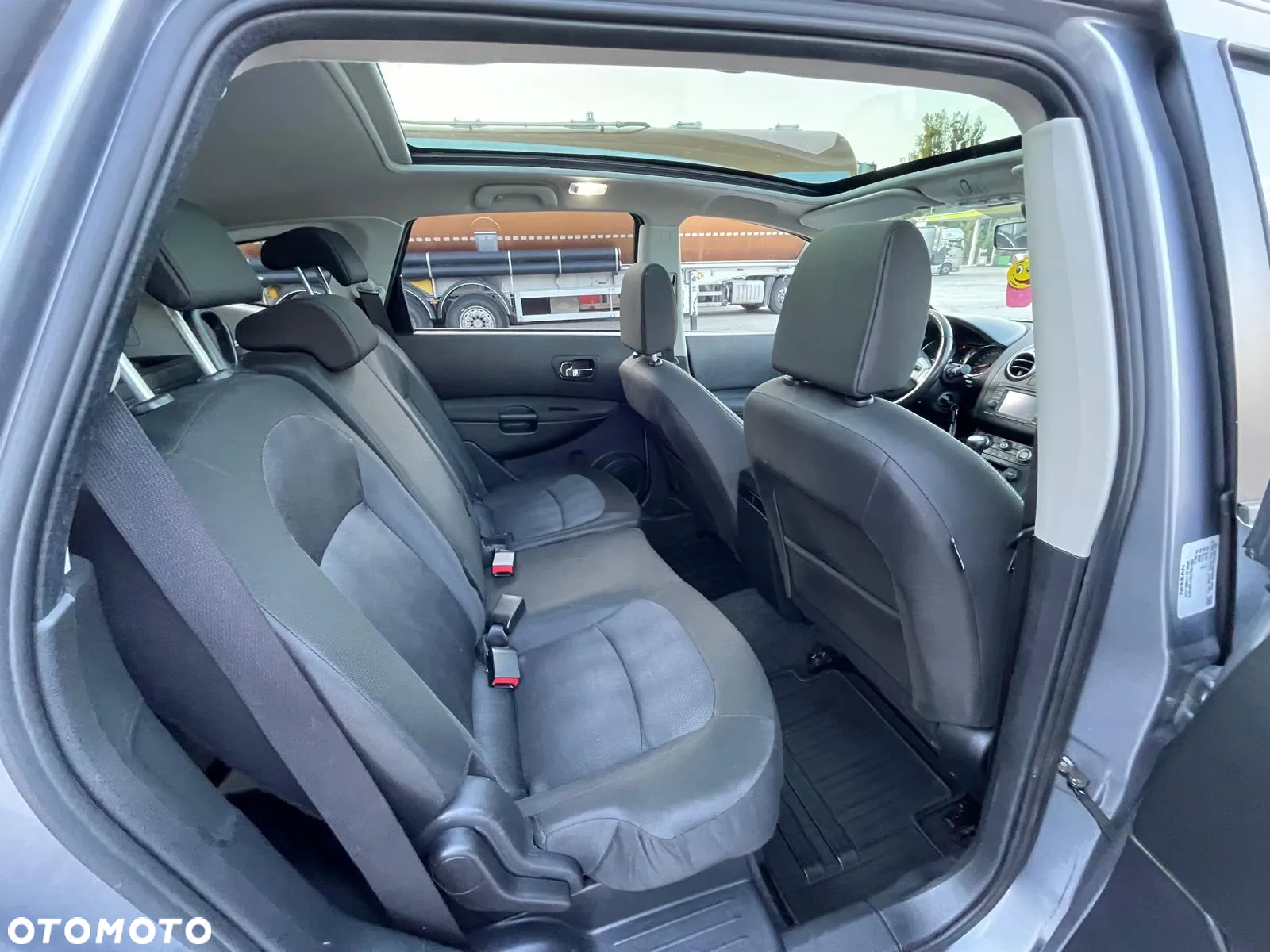 Nissan Qashqai+2 2.0 Tekna - 8