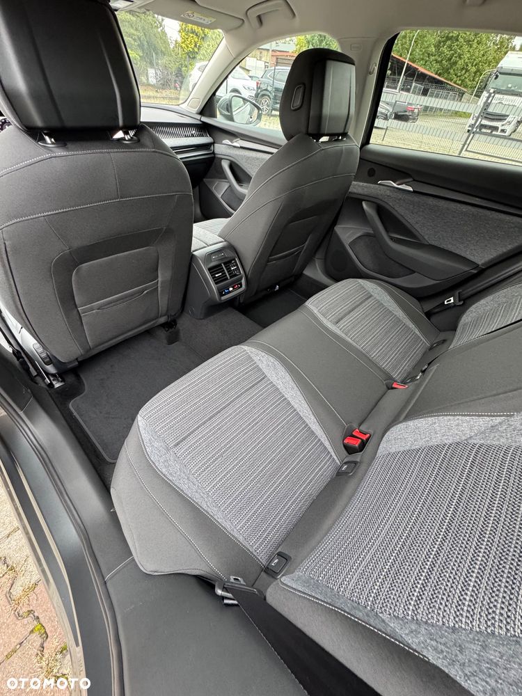 Skoda Superb 2.0 TDI SCR Selection DSG - 8