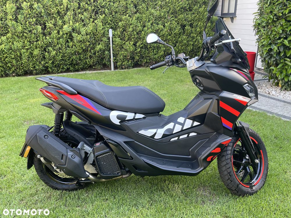 Aprilia SR - 9
