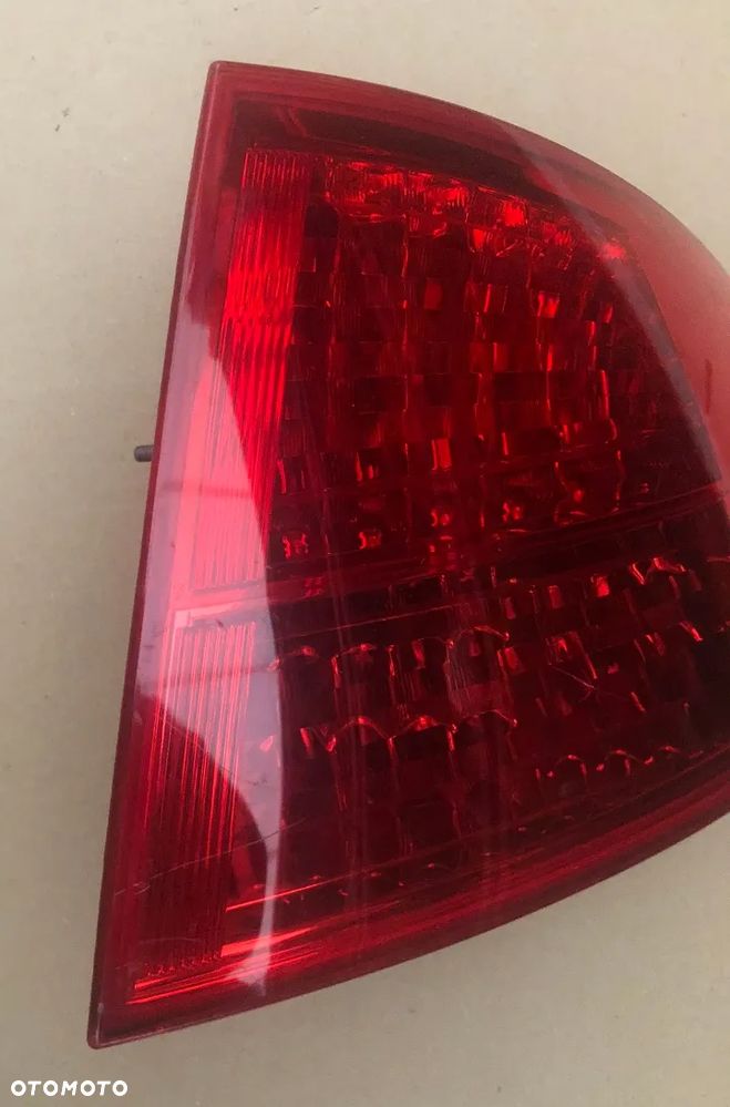 Audi A8 D3 4E 4E0 lampa tył prawa led - 4