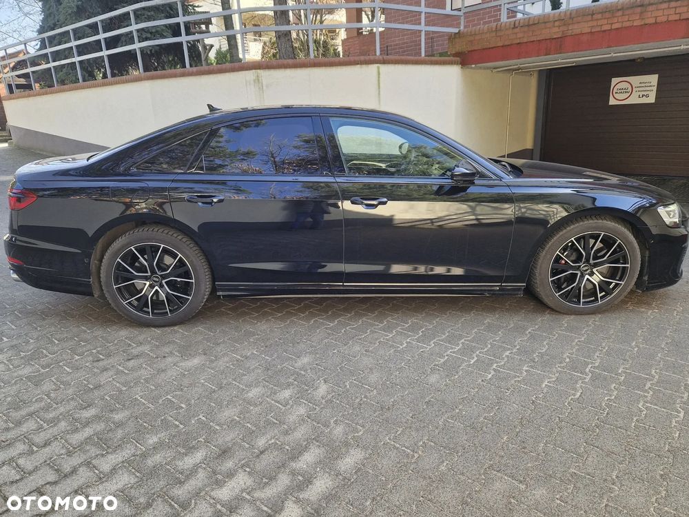 Audi S8 - 5