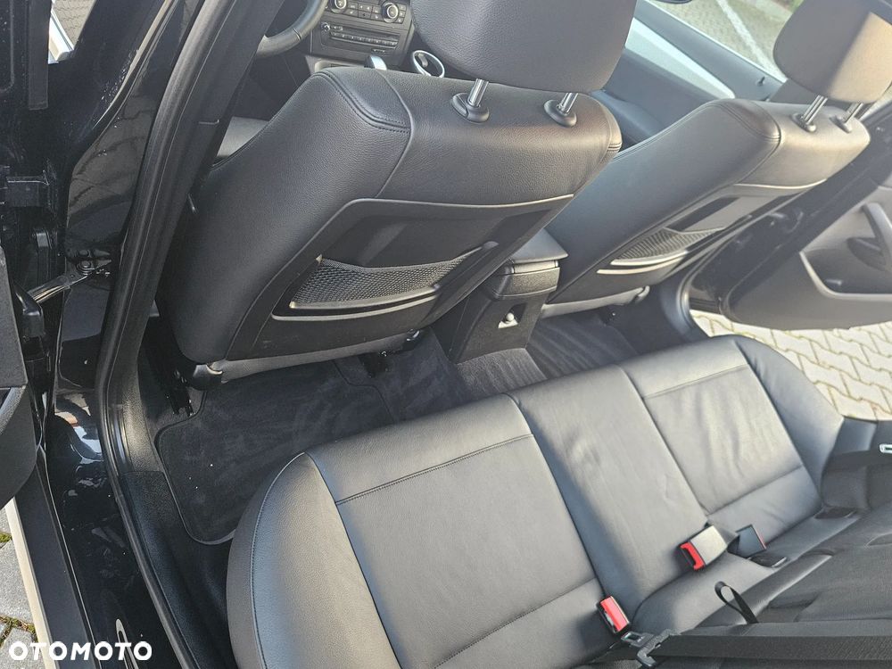 BMW X1 sDrive18i - 23