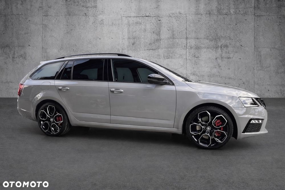 Skoda Octavia 2.0 TSI GPF RS 245 DSG - 2