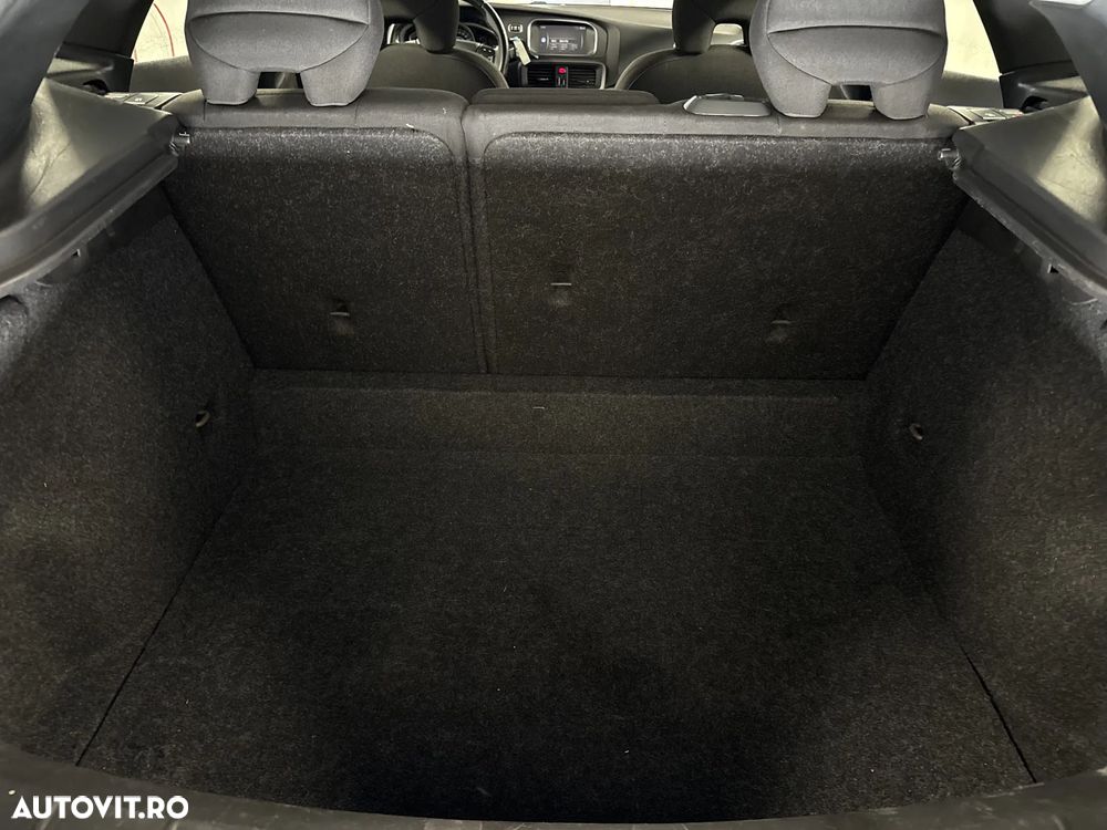 Volvo V40 D3 Geartronic Kinetic - 15
