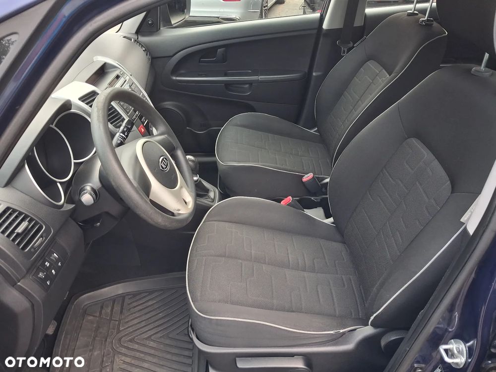 Kia Venga 1.4 CVVT Vision - 18