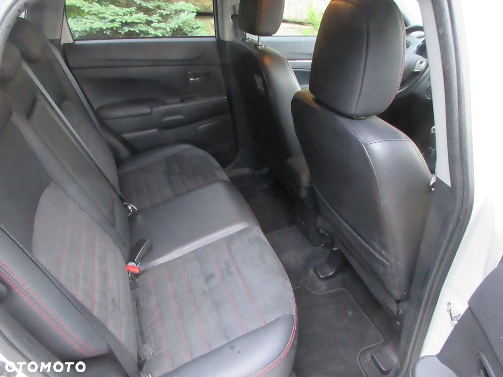 Mitsubishi ASX 1.6 Black Edition - 17