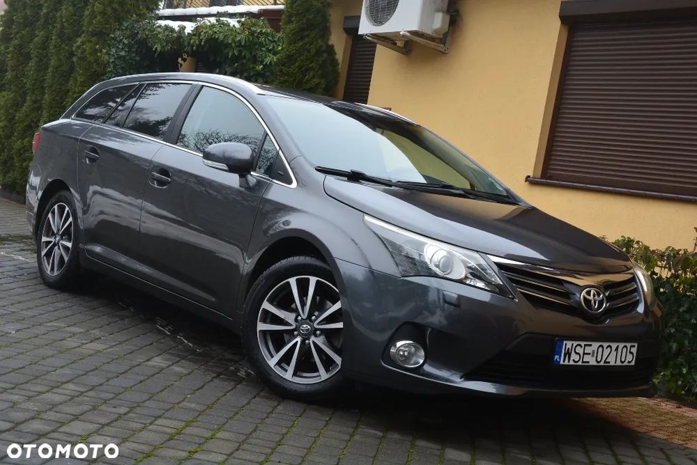 Toyota Avensis Touring Sports 1.8 Business Edition - 3