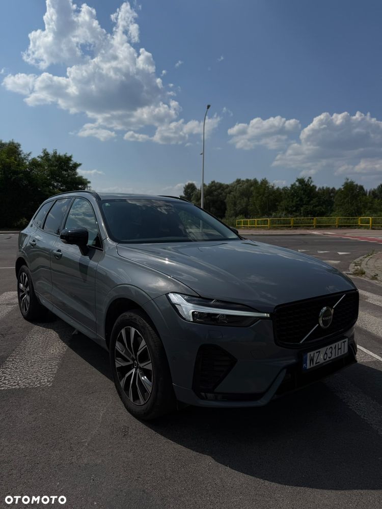 Volvo XC 60 B4 D Plus Dark - 16