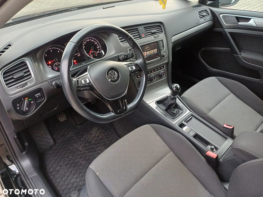 Volkswagen Golf 1.6 TDI BlueMotion Comfortline - 8