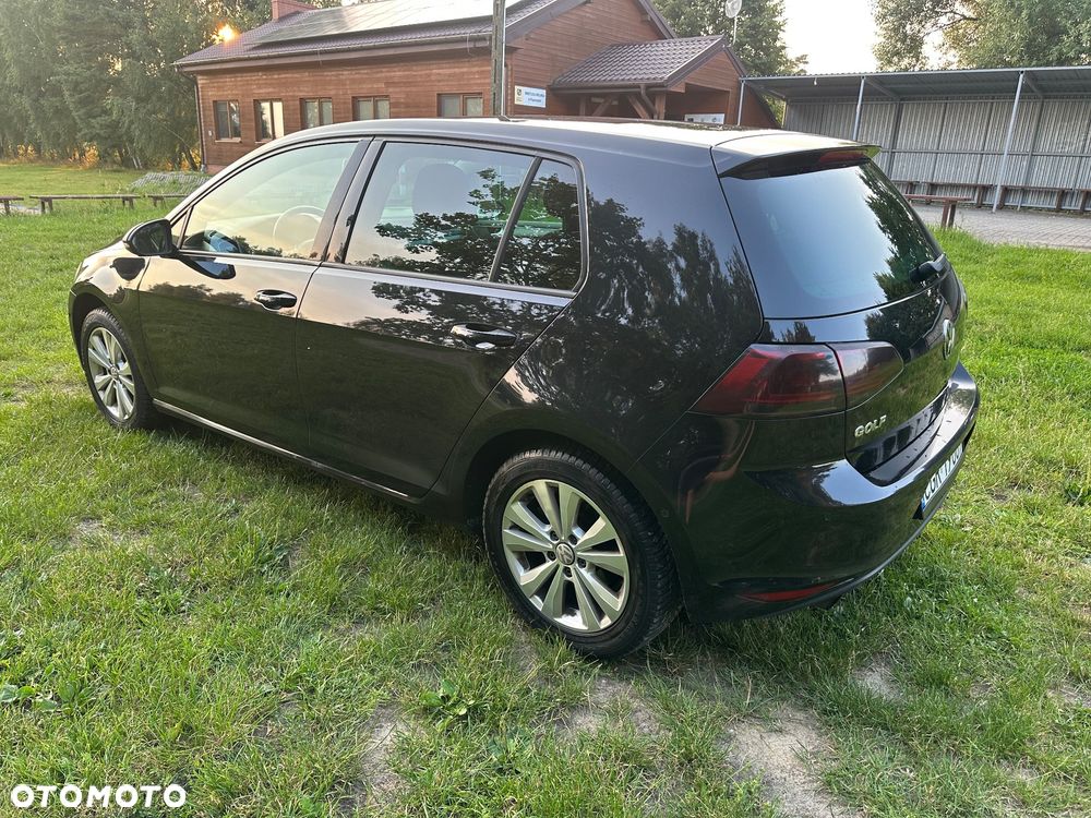 Volkswagen Golf - 5