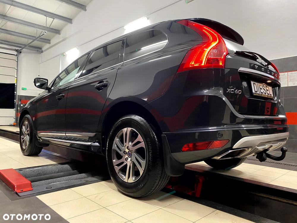 Volvo XC 60 D4 Geartronic Summum - 12