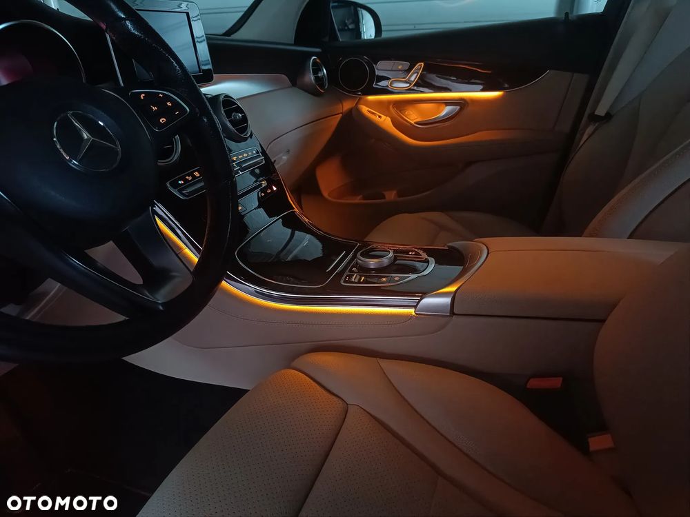 Mercedes-Benz GLC - 35