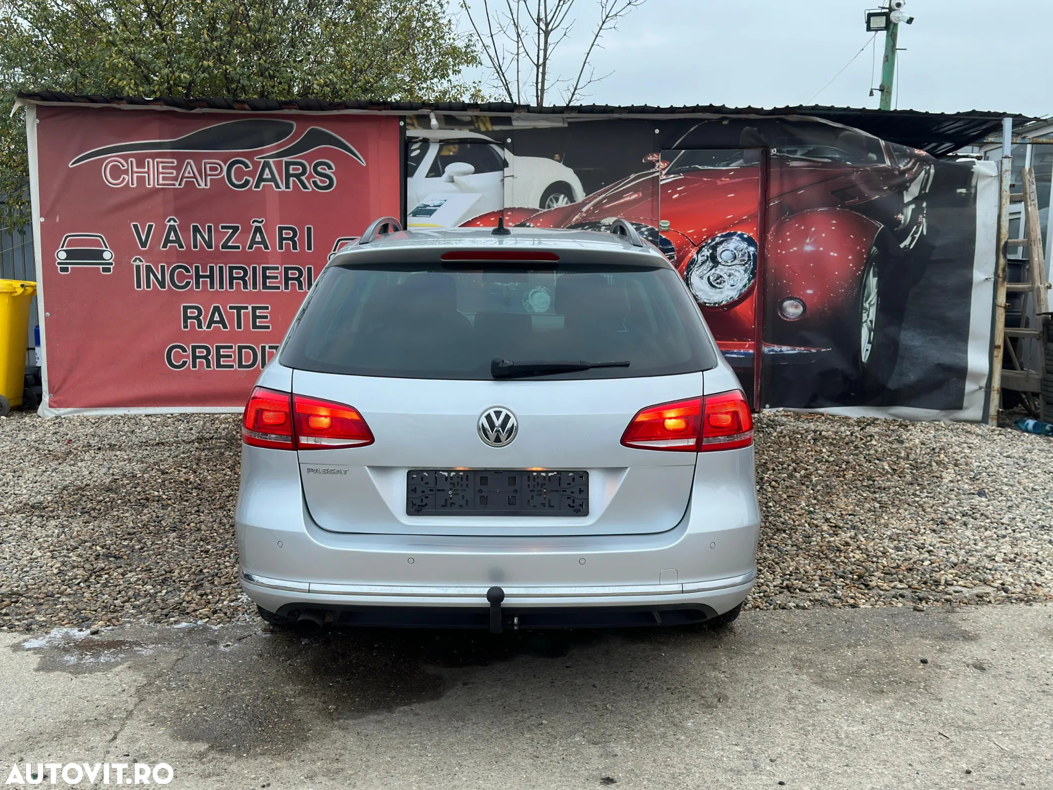 Volkswagen Passat - 4