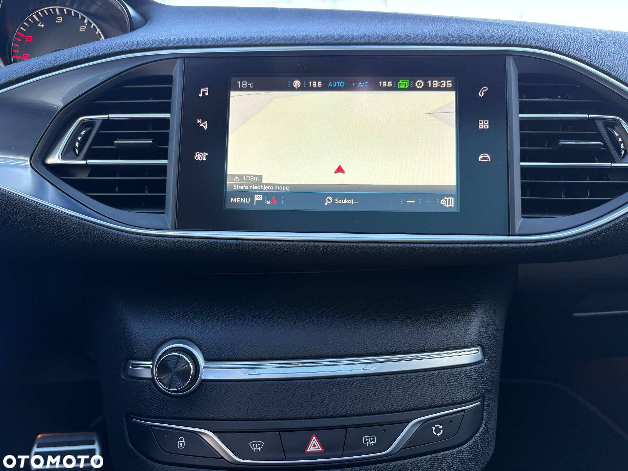 Peugeot 308 SW 1.5 BlueHDi Allure S&S EAT8 - 20