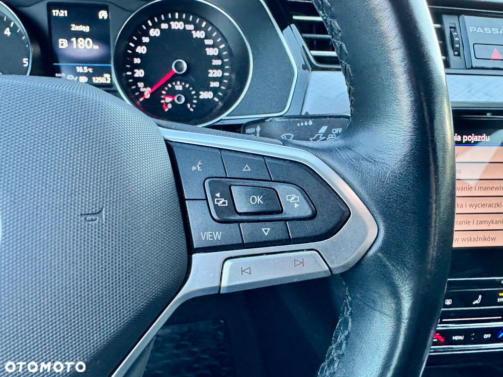 Volkswagen Passat 2.0 TDI EVO Elegance - 30