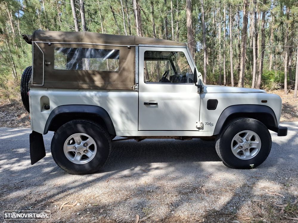 Land Rover Defender 90 2.5 Td5 Soft Top - 10