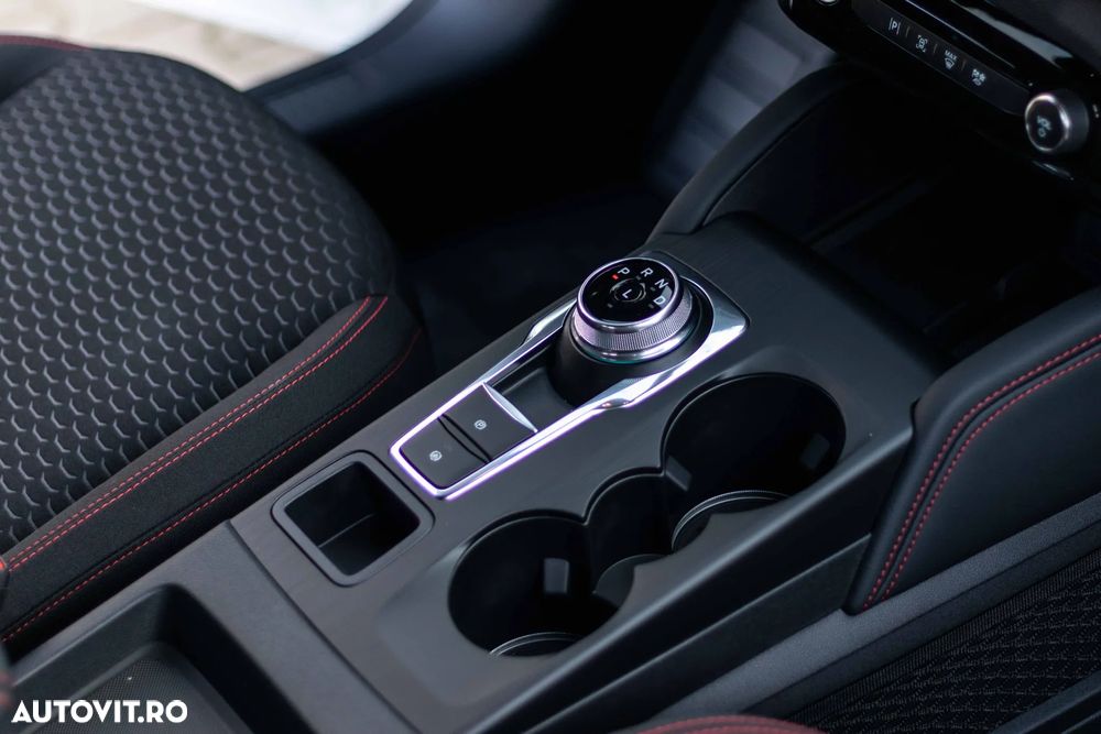 Ford Kuga 2.5 Duratec FWD PHEV ST-Line - 17