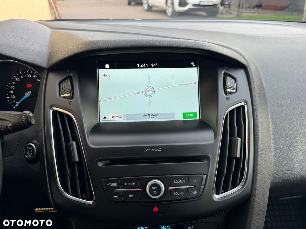 Ford Focus 1.5 EcoBoost ST-Line - 19