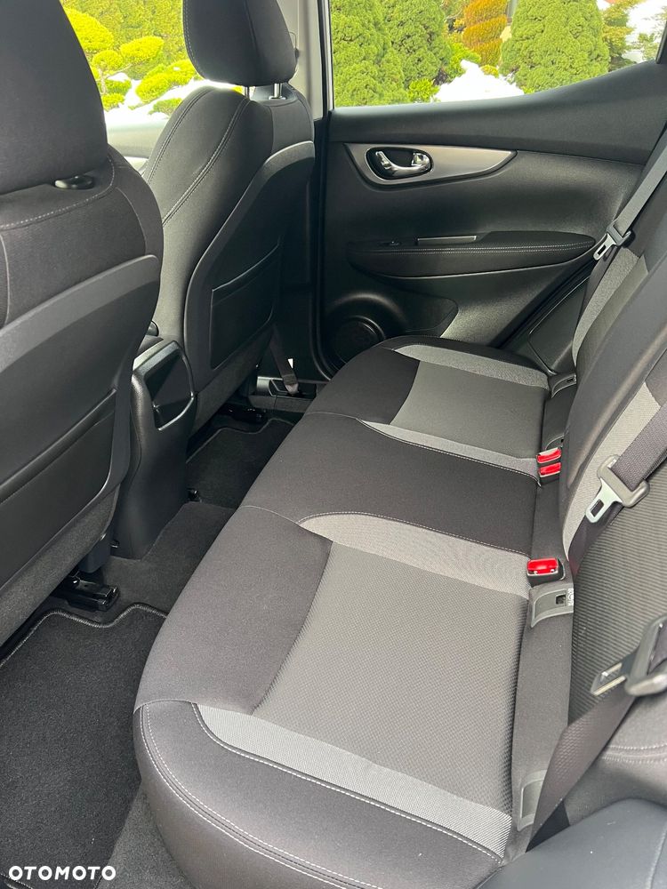 Nissan Qashqai 1.6 DIG-T TEKNA+ - 16