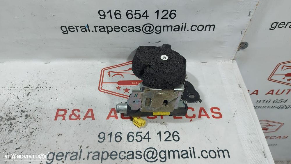 Cinto de Segurança Trás Central Mercedes Class C W204 33060587D Original - 2