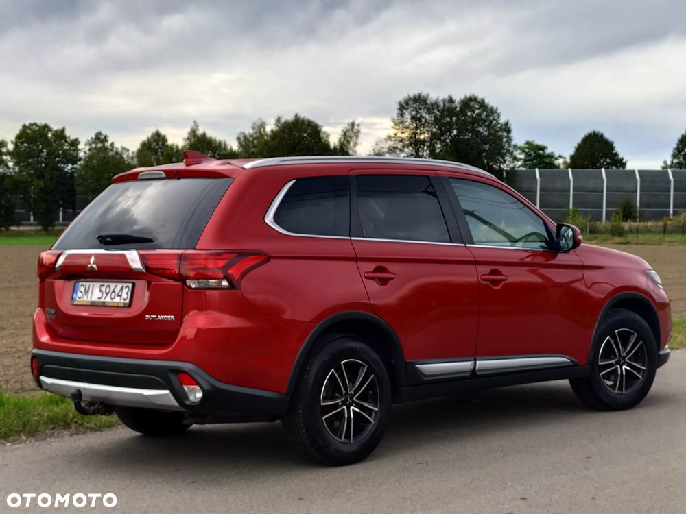 Mitsubishi Outlander 2.0 2WD Inform - 25